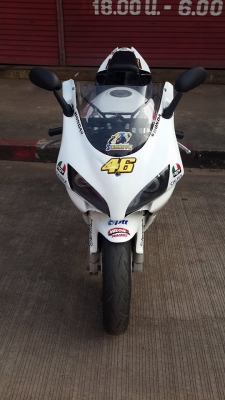 ขายคับ HONDA CBR400 ปี92 ทะเบียนแท้พร้อมโอนไม่ขาดต่อ ของแต่งล้น แฟริ่งRC212 โช็คหน้าUP SIDE DOWN ท่อแต่งเสียงกระหึ่ม เกียร์โยง โซ่สเตอเต็ม สวยๆ คับ ราคา 70000 บาท ส่งได้ทั่วไทยคับ สนใจติดต่อ 081-0578282 ไอดีไลน์ POPBIGBIKESAKON คับ สนใจรถสวย ถูก ดี ต้อง P