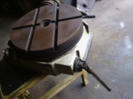 ขายโรต้ารี่ &Oslash;16 นิ้ว มีจานแบ่งองศา มีเพลาขับ (ญี่ปุ่น)พร้อมใช้งานราคา 45,000 บาท