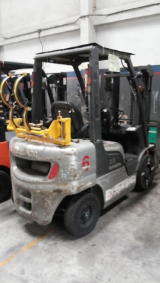 ฟอร์คลิฟต์ 2.5 ตัน Nissan PL02 #004760 (แก๊ส LPG) สนใจโทร. 080-6565422 (หนิง)