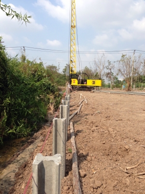 รับตอกเสาเข็ม