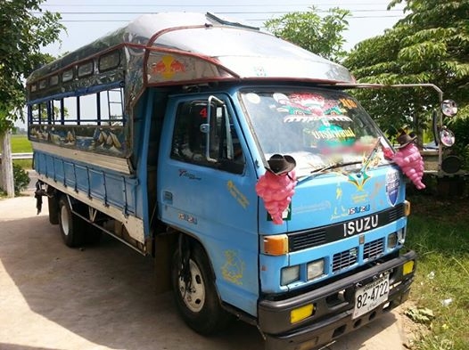 ขายรถโดยสารISUZU NKR 100แรง เครื่องดี แคชซีสวย ยางดี ภายในสวย หลังคาโดยสารดูดีสวยพร้อมใช้งาน เอกสารพร้อมโอน สนใจโทร 090-8588220คุณนะ ID:narong498 หรือ www.truck.in.th/498