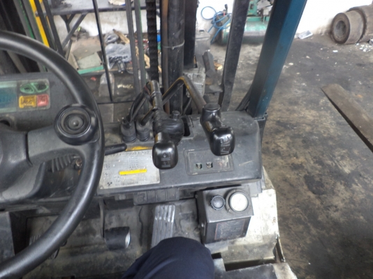 ฟอร์คลิฟต์ 3.5 ตัน Toyota 7FBJ35 #7FBJ35-10598 (ฺฺBattery/ เสา 4 ม.) สนใจโทร. 080-6565422 (หนิง)