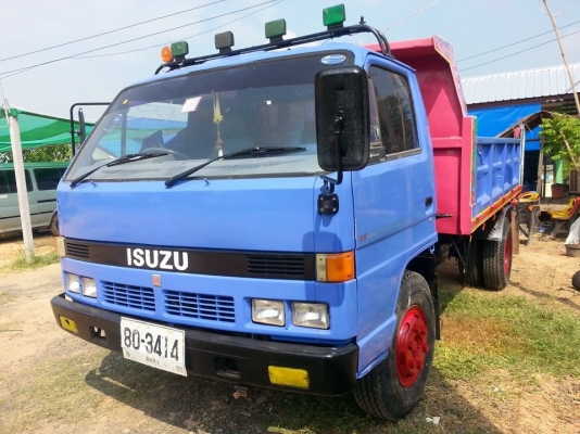 ขายดั้มISUZU NPR115แรง เครื่องดี แคชซีสวย ยางดี ภายในสวย สภาพพร้อมใช้งาน เอกสารพร้อมโอน สนใจโทร 090-8588220คุณนะ ID:narong498 หรือ www.truck.in.th/498