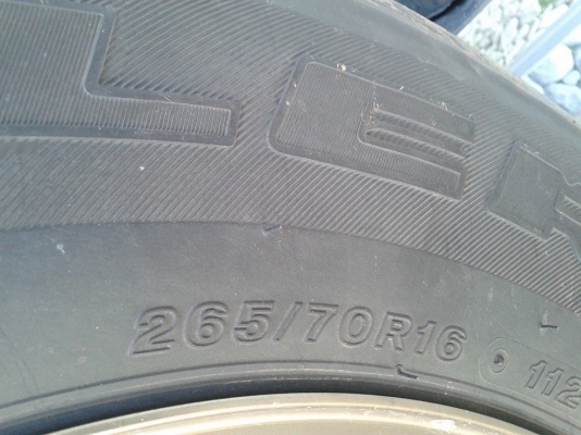 โถง ซื้อ/ขายOffroad Mania จิปาถะเกี่ยวกับรถยกสูง 2 เพลา ซื้อ-ขาย ด้วยไมตรีจิต SEARCH : มาอีกแล้วครับ ยาง BS H/T ขนาด 265/70/16 ปี 13 ดอกเต็ม 95\% โถง ซื้อ/ขายOffroad Mania จิปาถะเกี่ยวกับรถยกสูง 2 เพลา ซื้อ-ขาย ด้วยไมตรีจิต SEARCH : มาอีกแล้วครับ ยาง BS H/T ขนาด 265/70/16 ปี 13 ดอกเต็ม 95\%