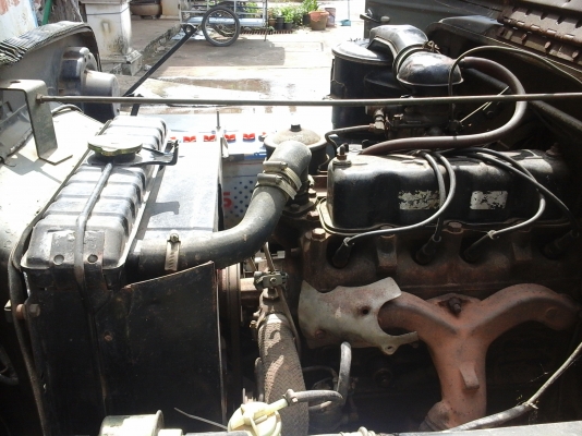 อยากขายจิ๊ป5ประะตูครับไม่มีคนขับ