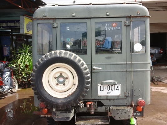 อยากขายจิ๊ป5ประะตูครับไม่มีคนขับ