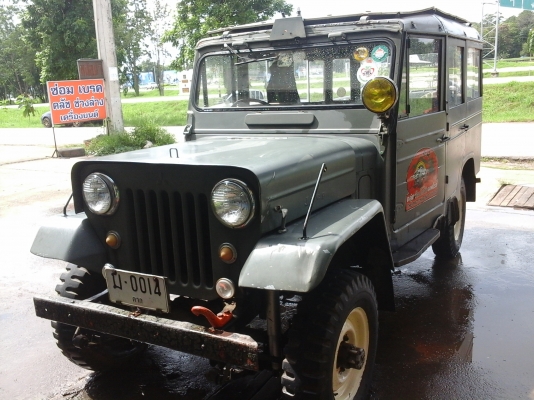อยากขายจิ๊ป5ประะตูครับไม่มีคนขับ