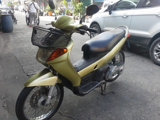 nouvo ตัวเก่า ปี47 สีทอง วิ่ง 6,000 กม.ไมล์แท้ๆ รถสวย ชุดสีสด เครื่องเดิม แน่นๆ รับประกัน ยางมิชลินอย่างดี ระบบไฟใช้ได้หมด รถให้ฝรั่งเช่า ไม่ช้ำ ขับน้อย ภาษี พรบ.ถึงปีหน้า