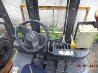 ฟอร์คลิฟต์ 3 ตัน TCM FHD30T3 #2S900283 (Diesel) รถญี่ปุ่น สนใจโทร. 080-6565422 (หนิง)