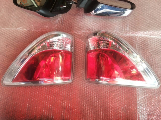 ไฟท้าย Mazda BT50 ของแท้มือสอง ราคาขายต่อข้าง