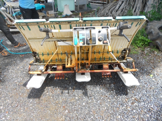 รถดำนาเดินตาม ราคาถูกมากๆ รถดำนาเดินตาม ราคาถูกมากๆ