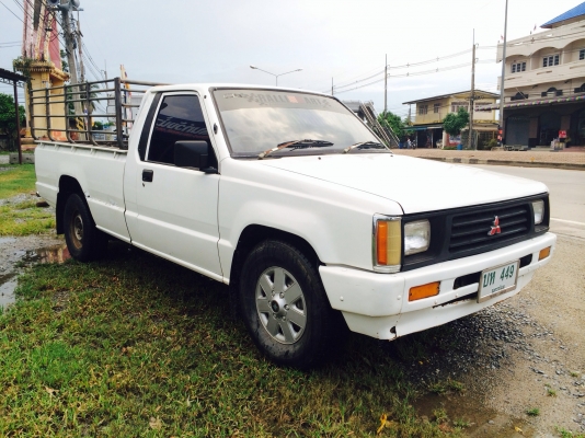 ขาย มิตชู ไซโคลน  ปี 1994. มีแอร์. เครื่องดี. คัสซีดี.   ฝาท้ายผุ  สภาพตามรูป.