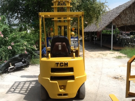 รถยกtcm ดีเซล เครื่องIsuzu 1.5ตันเสาสูง4เมตรสภาพดีพร้อมใช้