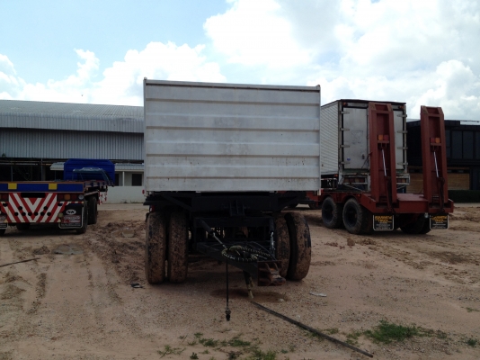 ขายไม่แพงครับ ลูกพ่วง 3 เพลา ยาว 6.30 เมตร สูง 1.30 เมตร กว้าง 2.50 เมตร ดั้มพ์ 15 ตัน รถทำใหม่หมดครับ พร้อมเล่มทะเบียนครับ