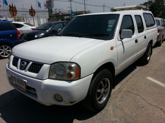 กะบะ ฟอนเทีย ปี03 เกียร์ธรรมดา 4 ประตู