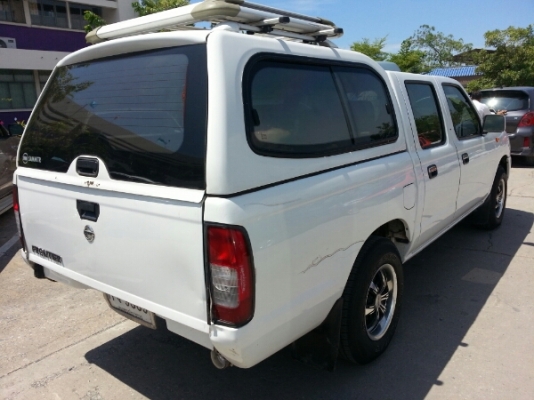 กะบะ ฟอนเทีย ปี03 เกียร์ธรรมดา 4 ประตู