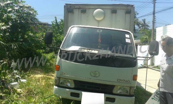 รถบรรทุกตู้แห้ง TOYOTA 6 ล้อ  รุ่น DYNA300 พร้อมใช้งาน