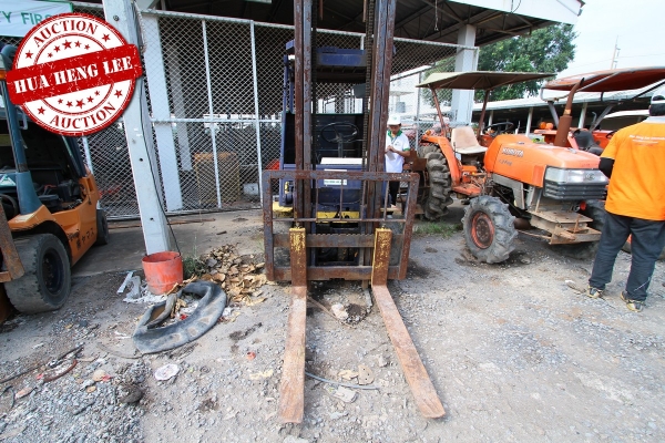 AUC 7 Code 008 โฟล์คลิฟท์ Komatsu FD25-8 ราคา เริ่มต้นการประมูล 160,000 บาท AUC 7 Code 008 โฟล์คลิฟท์ Komatsu FD25-8 ราคา เริ่มต้นการประมูล 160,000 บาท