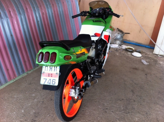 คาวาซากิ เซอร์ปิโก้ คาวาซากิ เซอร์ปิโก้