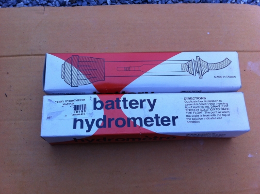 เครื่องมือเช็คคุณภาพของแบตเตอรี เป็นชุดหลอดแก้วเช็ดความถ่วงจำเพาะของแบตเตอรี่จากน้ำกรดที่ดูดขึ้นมาในหลอด