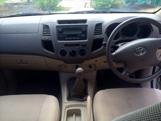 รถสวย จัดเต็ม ขั้นเทพ TOYOTA HILUX VIGO CAB G 3.0 CC ปี 2005 เกียรธรรมดา รถสวย จัดเต็ม ขั้นเทพ TOYOTA HILUX VIGO CAB G 3.0 CC ปี 2005 เกียรธรรมดา