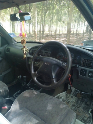 ขายฟอร์ดโฟร์วิลสี่ประตูงามๆ ขายฟอร์ดโฟร์วิลสี่ประตูงามๆ