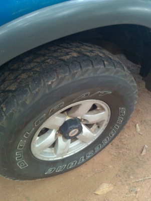 ขายฟอร์ดโฟร์วิลสี่ประตูงามๆ ขายฟอร์ดโฟร์วิลสี่ประตูงามๆ