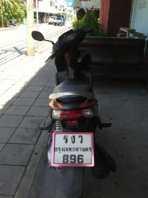 ขาย Honda Click 110 ปี 49 ตัวแรก รุ่นคาร์บู,เครื่องดีเดิมๆ,ชุดสีไม่ค่อยสวย,ภาษีเต็ม+เล่มพร้อมโอน