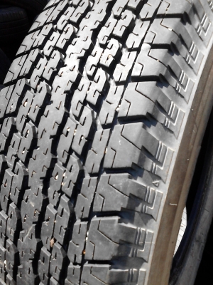 245/70R16 BRIDGE STONE DUELER H/T 840  มี 1 เส้น  ( ไม่มีปะ ) มี 1 เส้น  โทร.081-427-3941