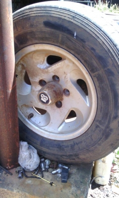 ขาย  ล้อแม็ก ENKEI เอ็นไก แท้ 14    5รู โตโยต้า  ฮีโร่ พร้อมยาง4ล้อ โทร0894443567