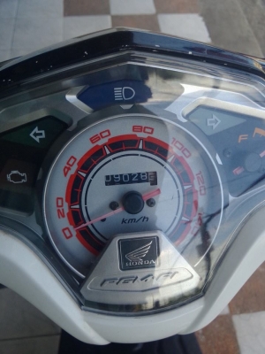 Honda Click i รถสวย ปี 2554 ลาย Street เป็นลายสุดท้าย ประหยัดน้ำมัน Honda Click i รถสวย ปี 2554 ลาย Street เป็นลายสุดท้าย ประหยัดน้ำมัน