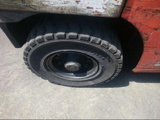 ฟอร์คลิฟต์ 2.5 ตัน Toyota 02-8FD25 #8FD25-10044 สนใจโทร. 080-6565422 (หนิง)