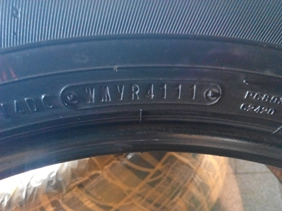 ยาง Dunlop 235/60/18 ปี11