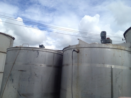 ขายถังสแตนเลสขนาด 5,000 ลิตร พร้อมใบกวน สภาพพร้อมใช้งาน สวยมากครับเหลือเพียง 1 ใบเท่านั้น ขายถังสแตนเลสขนาด 5,000 ลิตร พร้อมใบกวน สภาพพร้อมใช้งาน สวยมากครับเหลือเพียง 1 ใบเท่านั้น