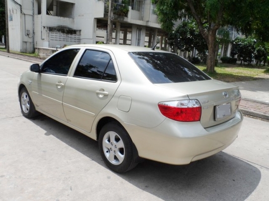 TOYOTA VIOS 1.5 E ivory ปี 2005 AUTO จัดไฟแนนซ์ได้ T.086-527-9533
