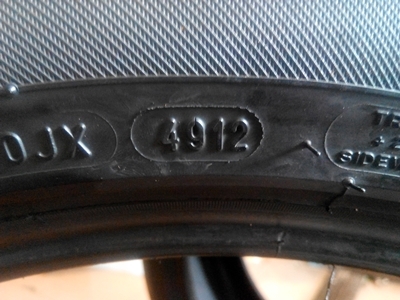 ยาง Michelin 215/50/17 ปี 12