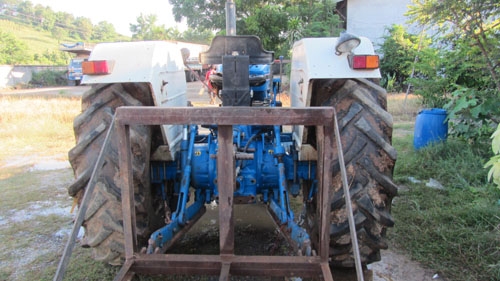 รถไถฟอร์ด 2 เพลา 6610 เครื่องสภาพสวยพร้อมใช้งานราคาพิเศษ