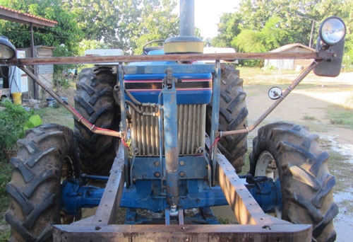 รถไถฟอร์ด 2 เพลา 6610 เครื่องสภาพสวยพร้อมใช้งานราคาพิเศษ