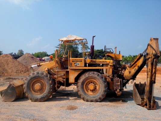 รถตักล้อยาง หน้า-หลัง KOMATSU HOUGH J1-30