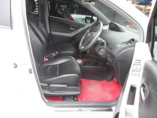 TOYOTA YARIS 1.5  Limited AUTO ปี 2008 ขายถูก จัดไฟแนนซ์ได้ ดาวน์ 8,000 T.086-527-9533