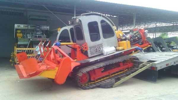 รถตีดิน ไทยทำ ห้องขับติดแอร์