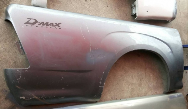 ขายแผงข้างกระบะ ด้านขวา วีโก้ Prerunner 4 ประตู มีรูคิ้ว