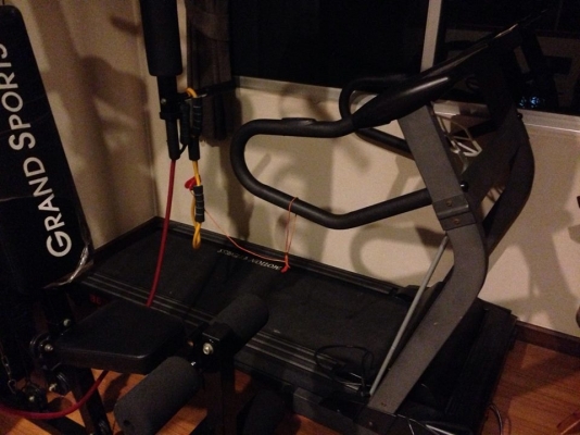 ขายลู่วิ่งไฟฟ้ามือสอง ซื้อมาไม่ถึง 3 เดือน ตอนนี้ตากผ้าเเห้งเร็วมากครับ