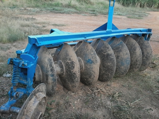 ขายผานพวน7ใบโครงเหลี่ยมหางตัด