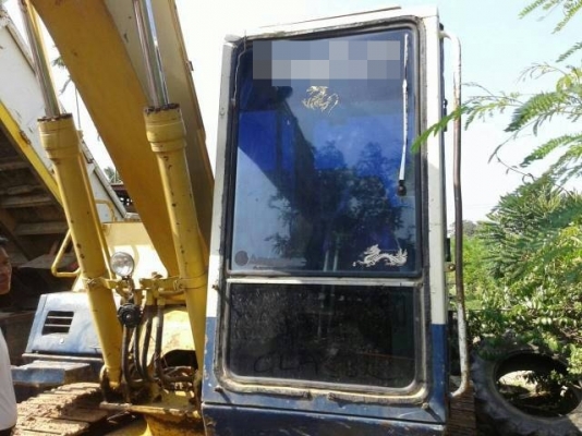 KOMATSU-pc100-5 ไฟตัด แอร์เย็น เครื่องดี ช่วงล่างแน่นเอวไม่หลวมใบแทรคครบ