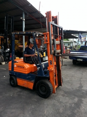 ขายฟอล์คลิฟต์ 1.5 ตัน TOYOTA 5FG15    ราคา 115,000.-
