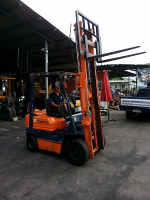 ขายฟอล์คลิฟต์ 1.5 ตัน TOYOTA 5FG15    ราคา 115,000.-