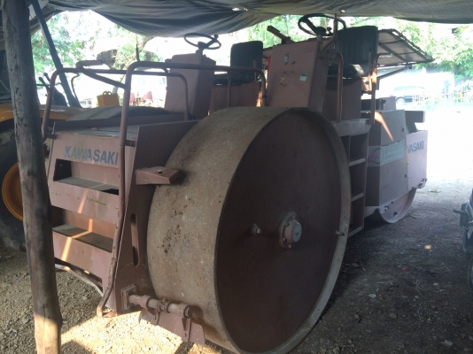 ต้องการขายรถบด3ล้อเหล็ก Kawasaki K10 เก่าญี่ปุ่น พร้อมใช้ ต้องการขายรถบด3ล้อเหล็ก Kawasaki K10 เก่าญี่ปุ่น พร้อมใช้