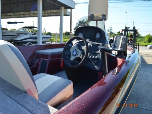 Nitro NX882 yr2000 w/Mercury 150hp หรือ ไม่เอาเครื่อง