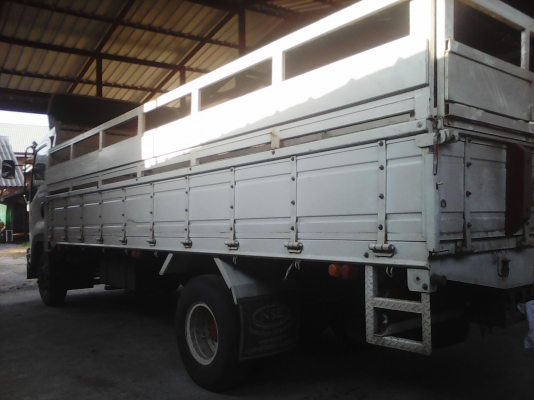 หกล้อ อีซูซุ FRR190แรง ปี54 สภาพบางเดิมสวยทุกชิ้น เครืองเสียงชุดใหญ่ แต่งหล่อเต็มสรูต ยาว5.5ม ส่วนมากจอดครับซื้อมาโช